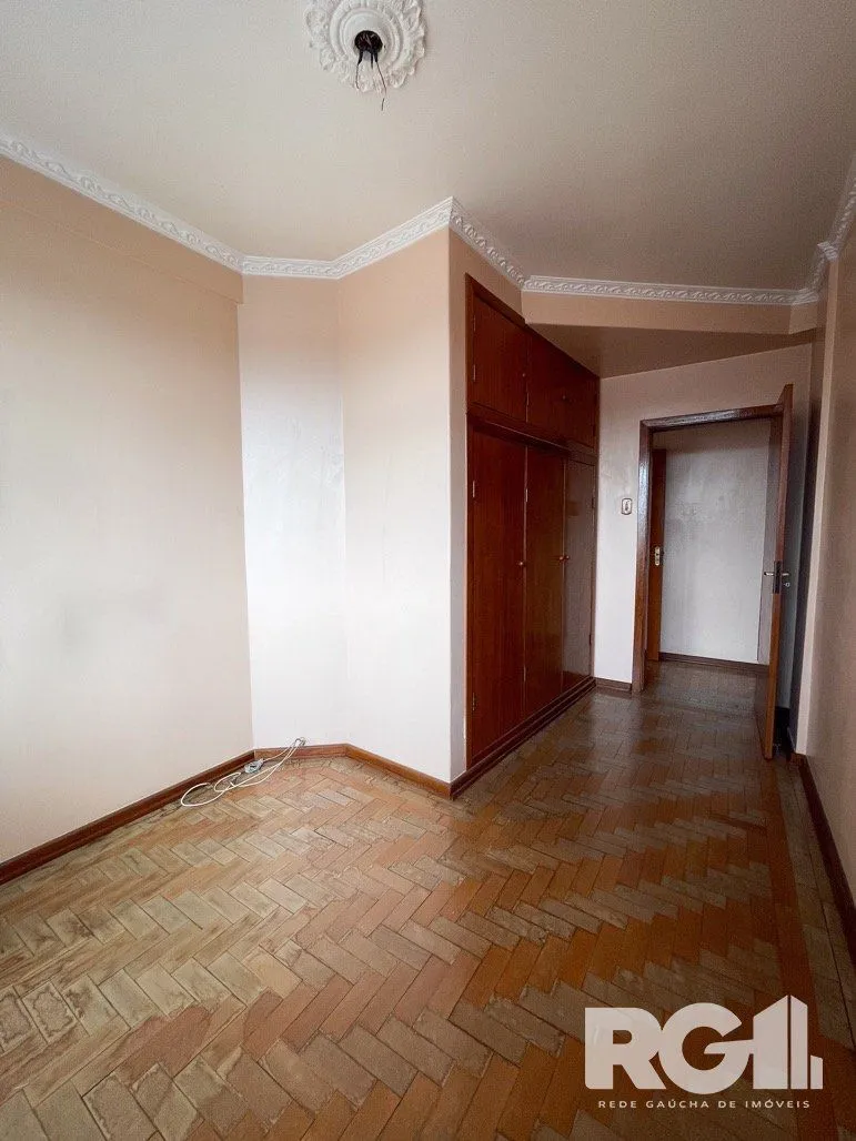 Imagem 303m2 Apartamento com 5 dormitórios no centro da capital.