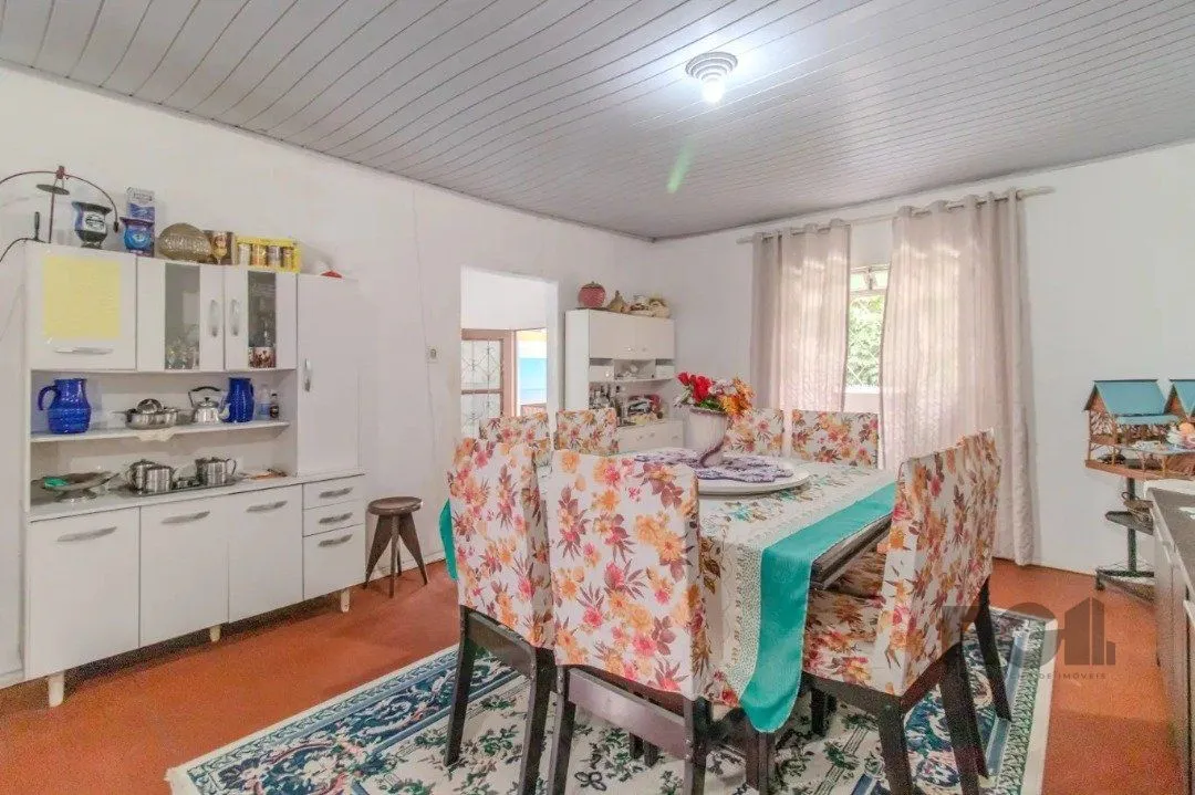 Imagem Casa para Venda - 251m², 5 dormitórios, 3 vagas - Nonoai