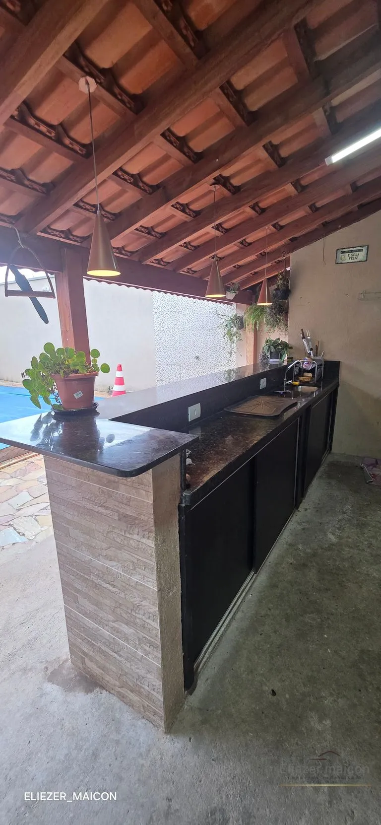 Imagem Casa à Venda com 4 quartos no bairro conjunto habitacional em Poços de Caldas