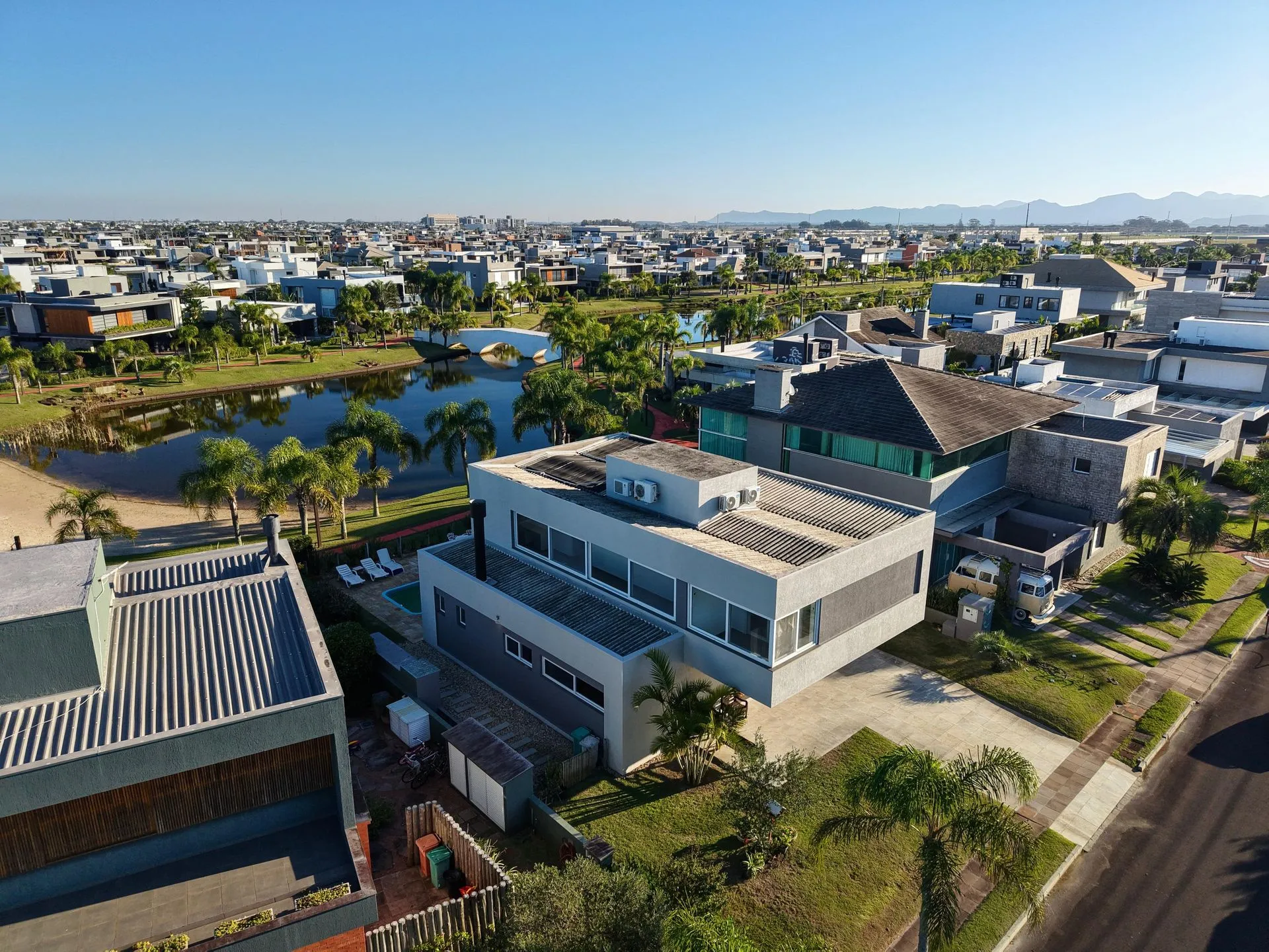 Imagem Casa à venda em Xangri-lá, Centro, com 4 quartos, 291m2