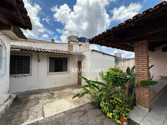 Imagem Casa comercial disponível para venda no Bairro Brasiléia - Betim/MG.