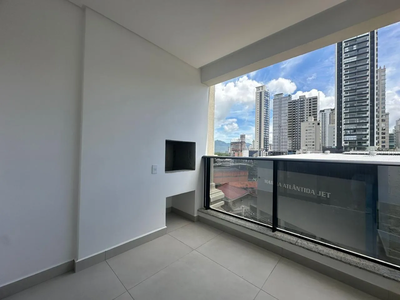 Imagem Apartamento com vista para o mar à venda com 97m2 por R$ 1.500.000,00