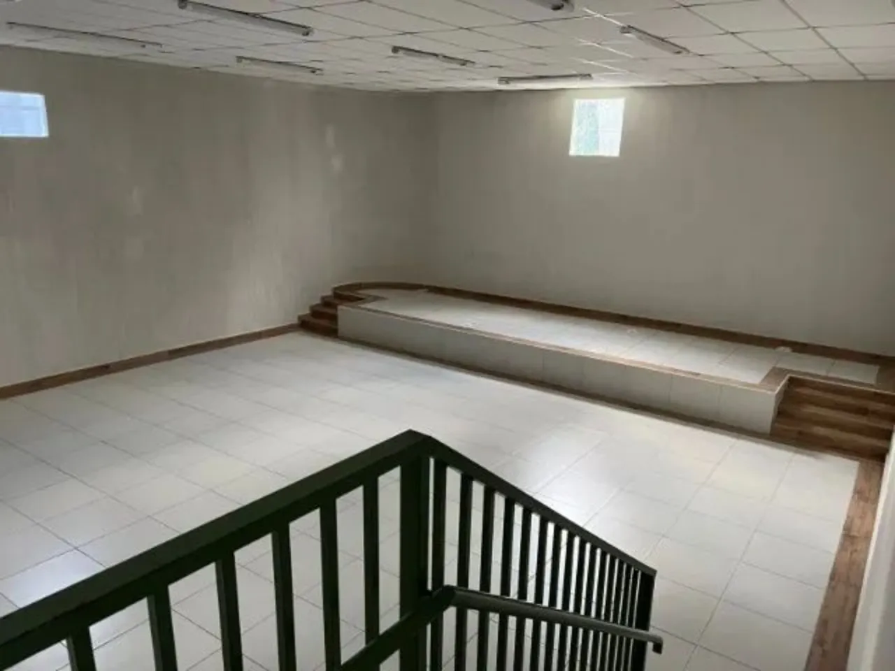 Imagem Salão Comercial à Venda em Sorocaba-SP: 3 Salas, 2 Banheiros, 279m² no Jardim do Sol!