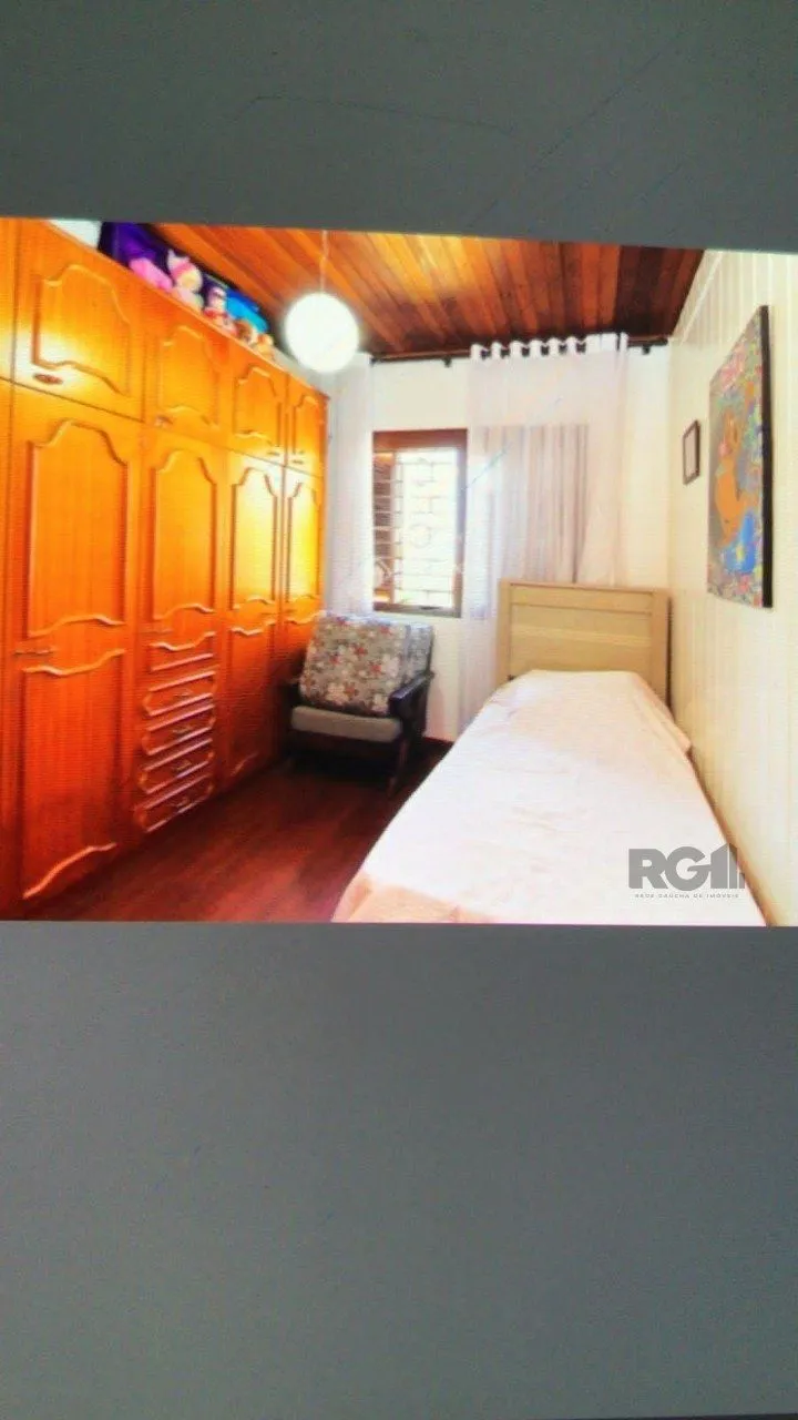 Imagem Casa para Venda - 247.5m², 3 dormitórios, 2 vagas - Petrópolis