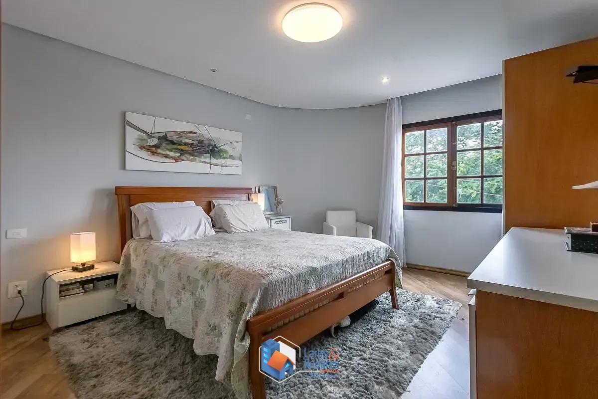 Imagem Sobrado para venda em Vila Império com 3 quartos, sendo 1 suíte, 219m²