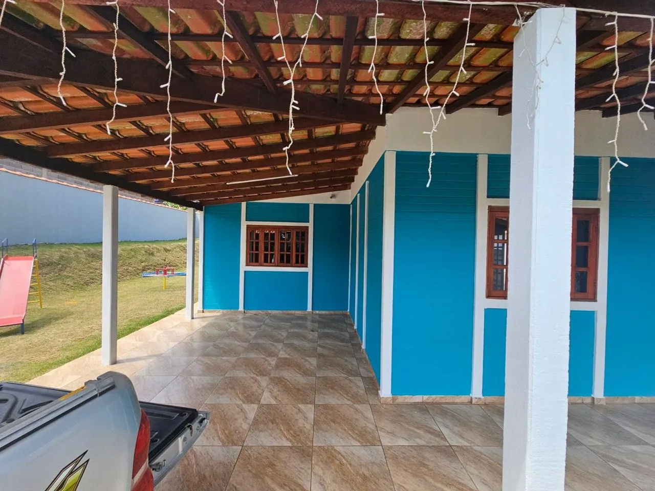 Imagem Chácara para venda com 3 suítes - Vila das Cachoeiras
