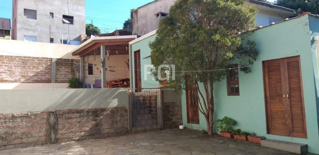 Imagem Casa para Venda - 214m², 2 dormitórios, 4 vagas - Parque Santa Fé