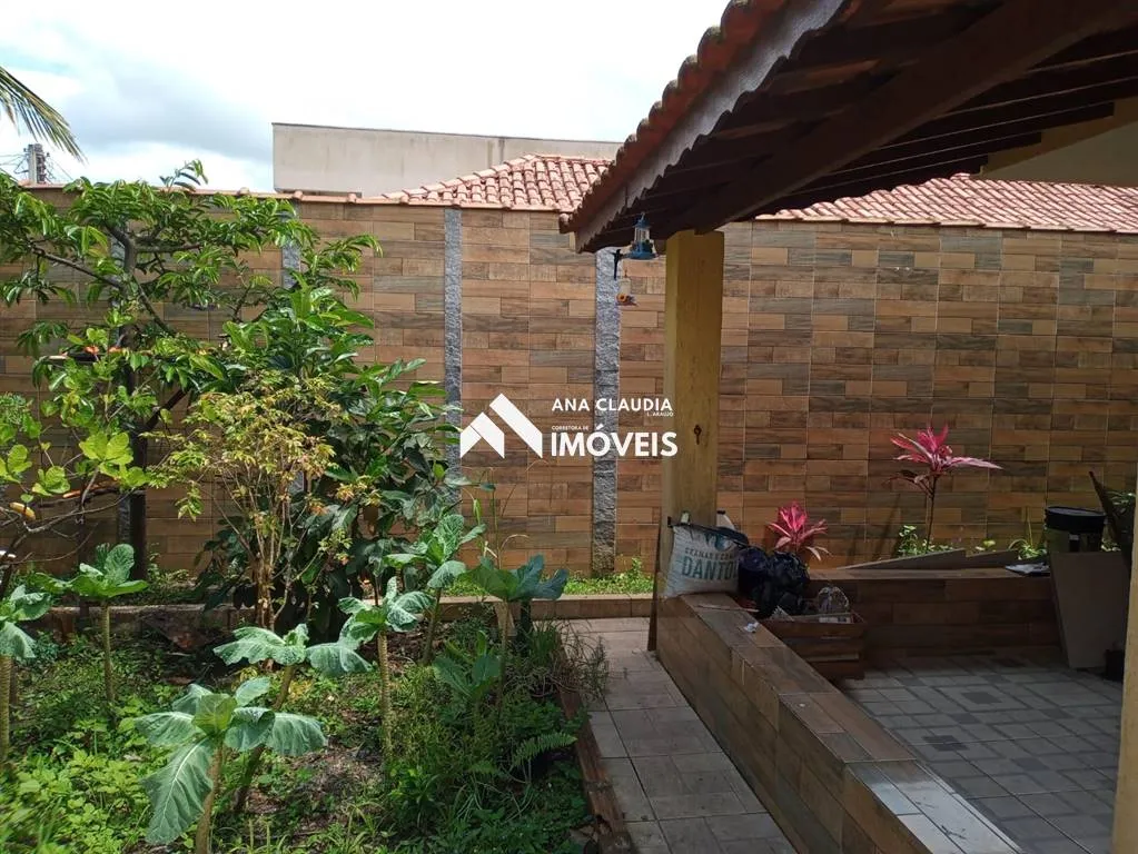 Imagem Casa lote inteiro na Praia de Mongaguá a 160 metros do mar