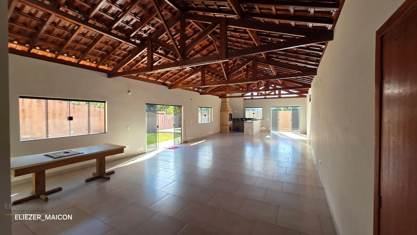 Imagem Casa Venda com piscina e salão de festas na Morada dos Pássaros, Poços de Caldas