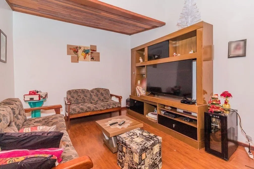 Imagem Casa 207m² - 3 dormitórios, 3 vagas no bairro Vila Nova