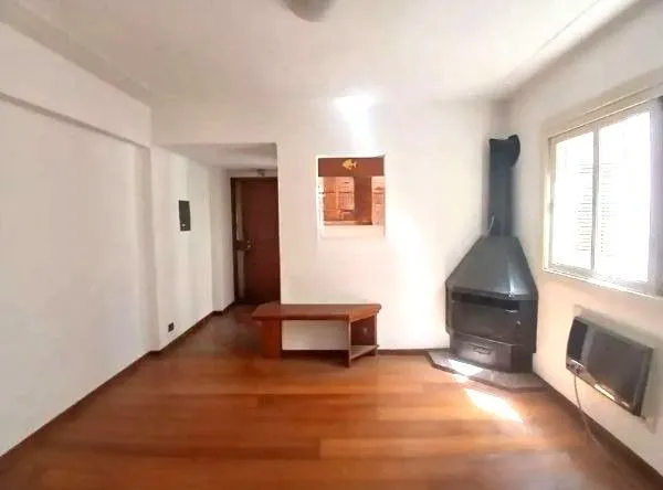 Imagem Apartamento na Cidade Baixa de 3 dormitórios e 1 vaga DESOCUPADO