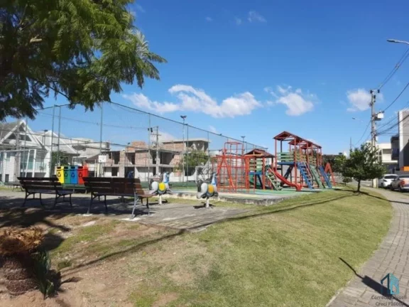 Imagem (PERMUTA) Sobrado a venda 04 quartos c/2 suítes, 04 vagas, no Pinheirinho em Curitiba PR
