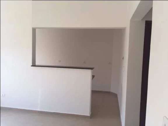 Imagem Venda de imóvel constituindo um edifício inteiro com 8 aptos novos contendo cada um 2 quartos, sal...