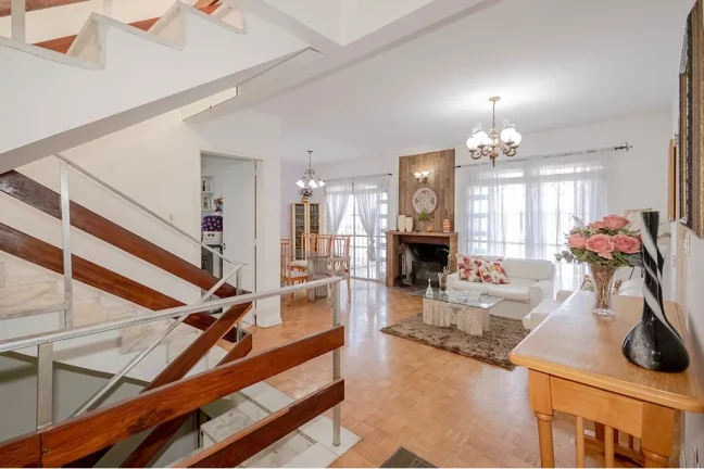 Foto do imóvel Casa para venda em Porto Alegre
