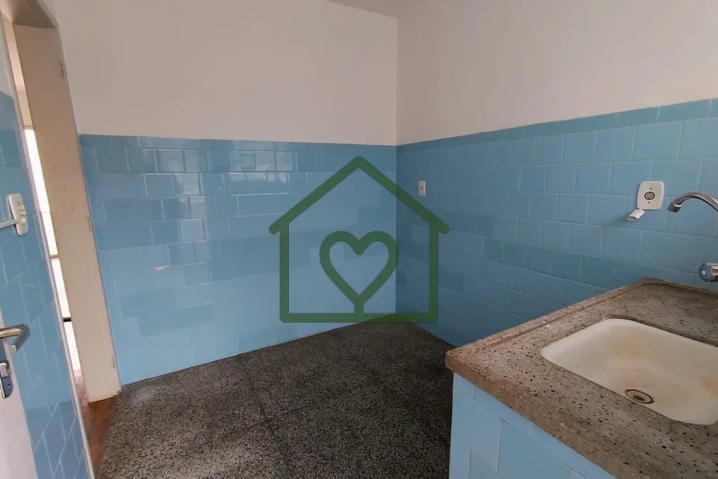 Imagem Ótimo apartamento de 1 dormitório, de frente com uma ampla janela, sala de estar, excelente sacada...