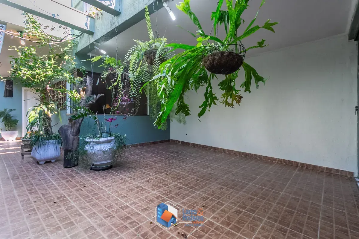 Imagem Sobrado para venda em Jardim Santo Antoninho com 3 quartos, sendo 3 suítes, 150m²