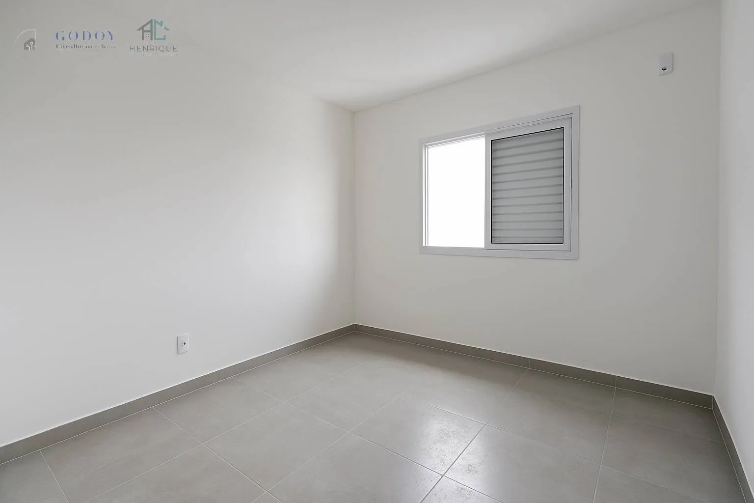 Imagem Apartamento de Alto Padrão para Locação no Edifício Santiago - 3 Quartos