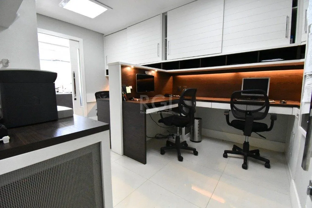Imagem Conjunto/Sala para Venda - 26.08m², 0 dormitórios, 1 vaga - Menino Deus