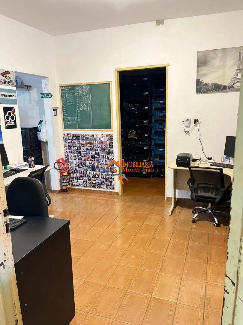 Imagem Casa com 3 dormitórios à venda, 250 m² por R$ 468.000,00 - Vila Paraíso - Guarulhos/SP