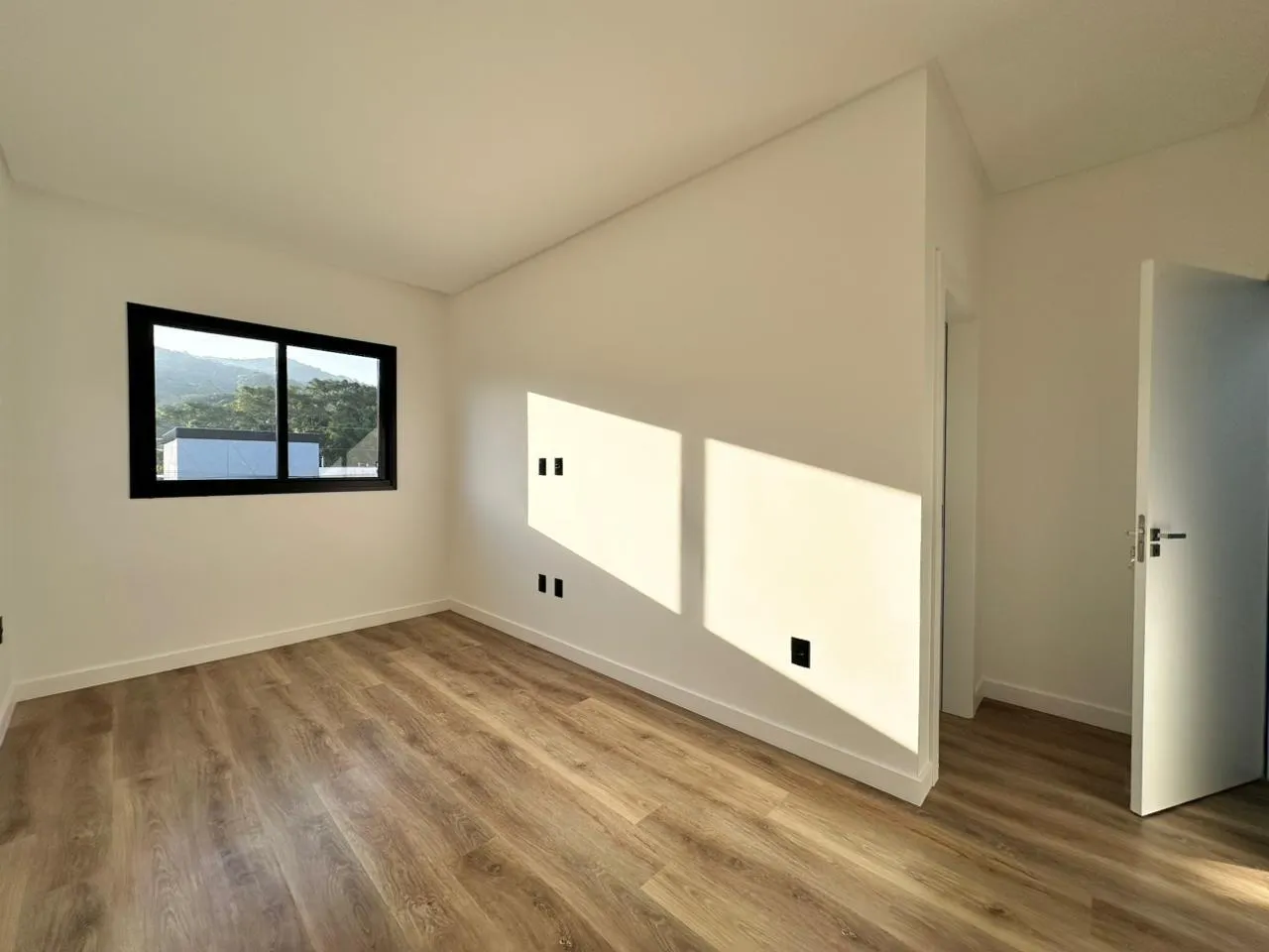 Imagem Casa à venda com 105m2 por R$ 1.000.000,00