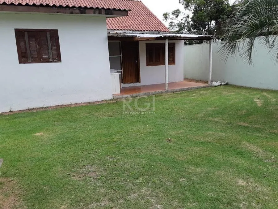 Imagem Casa no Centro de Tramandai com pátio