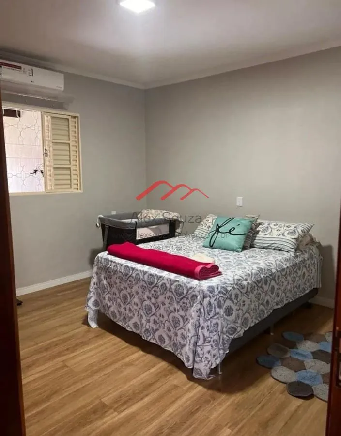 Imagem Casa para Venda em Sumaré, Parque Bandeirantes I (Nova Veneza), 2 dormitórios, 3 banheiros, 6 vagas