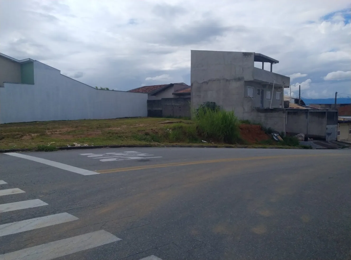 Imagem Terreno à venda 420M², Jardim Oásis, Taubaté - SP