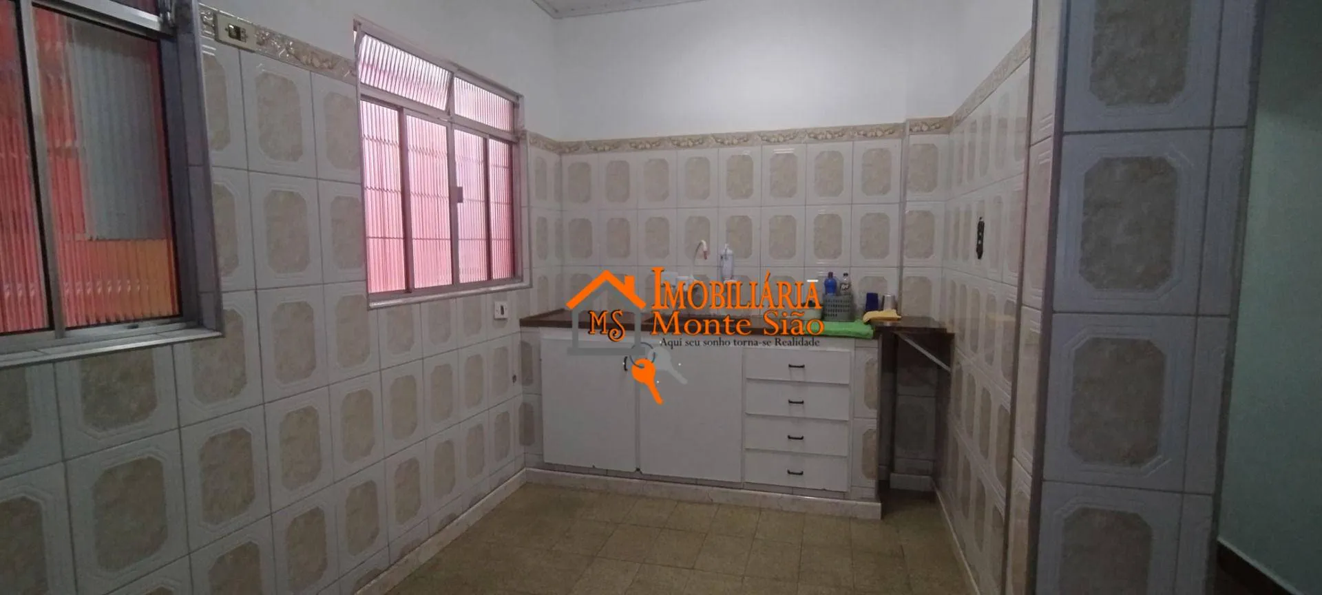 Imagem Casa térrea a venda com 125m² de terreno no Av. Barber Greene - Jardim Santa Clara