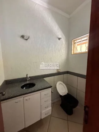 Imagem Casa para Alugar em Parque das Américas, Uberaba