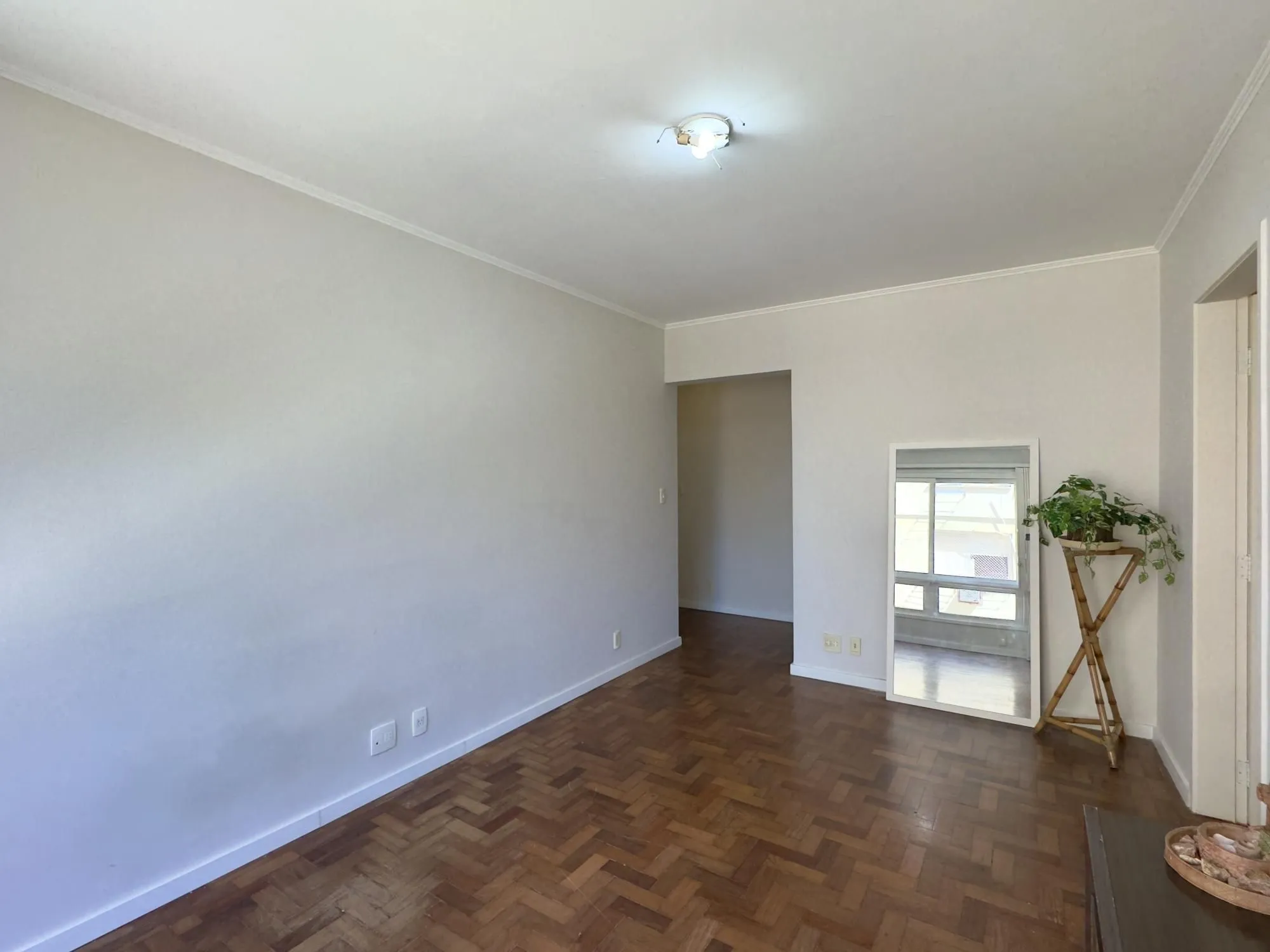 Imagem Apartamento 1 dormitório, super amplo, com vaga de garagem no Centro Histórico