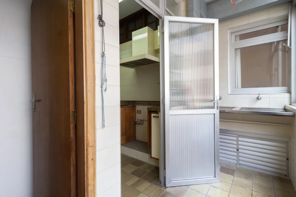 Imagem Apartamento à venda em São Paulo, Água Branca, com 3 quartos, 169m2
