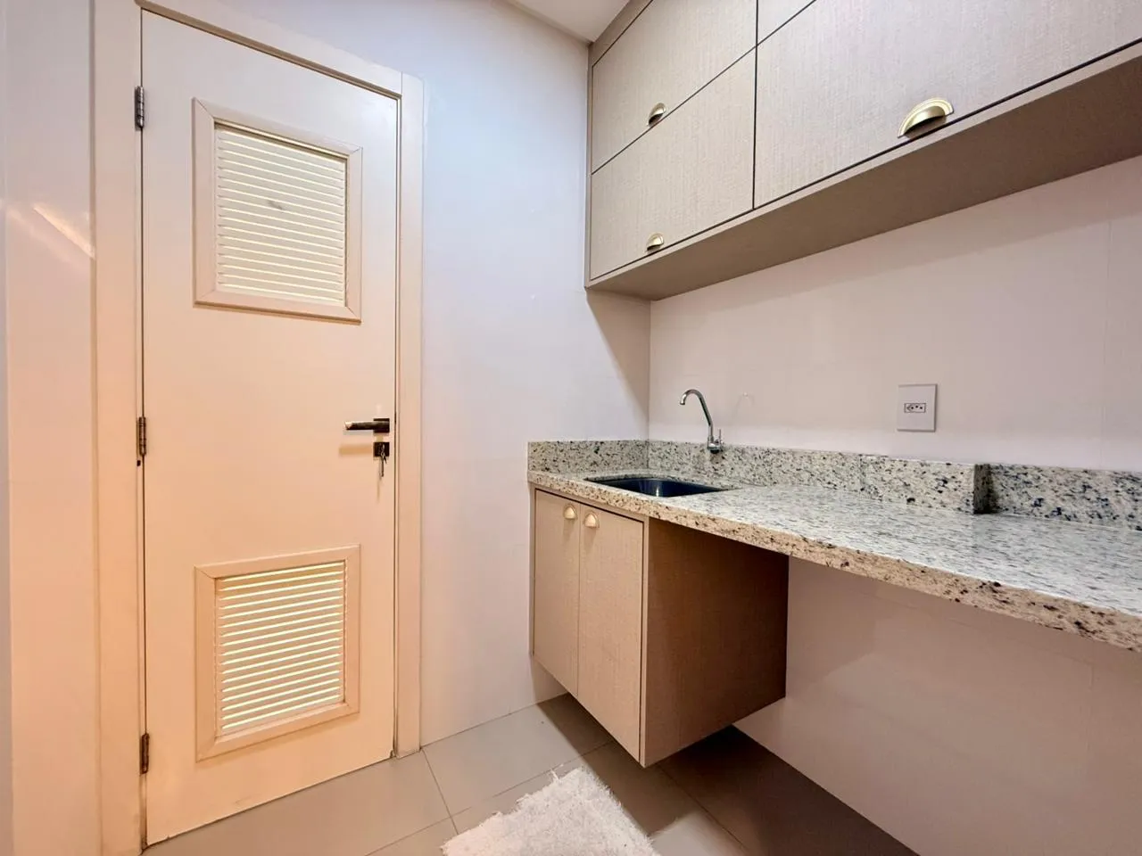 Imagem Apartamento à venda com 135m2 por R$ 2.650.000,00