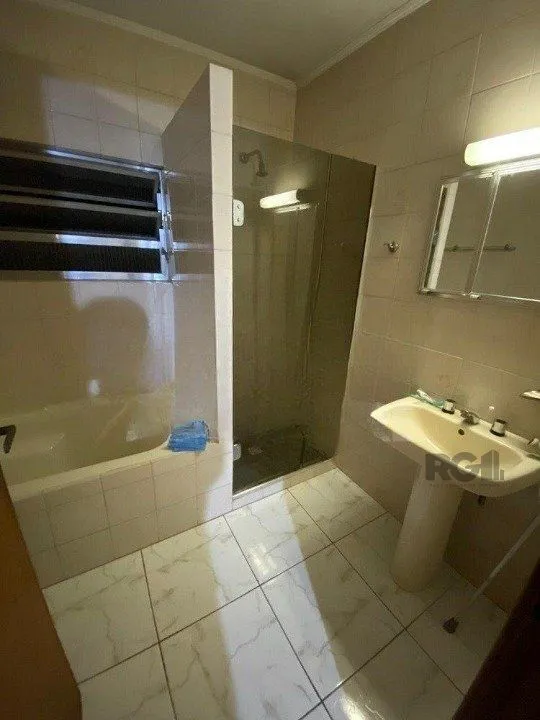 Imagem Sobrado para Venda - 169.4m², 3 dormitórios, sendo 1 suites, Cidade Baixa