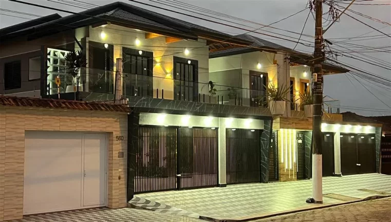 CASA COM 54.85 m² - MARACANÃ - PRAIA GRANDE SP
