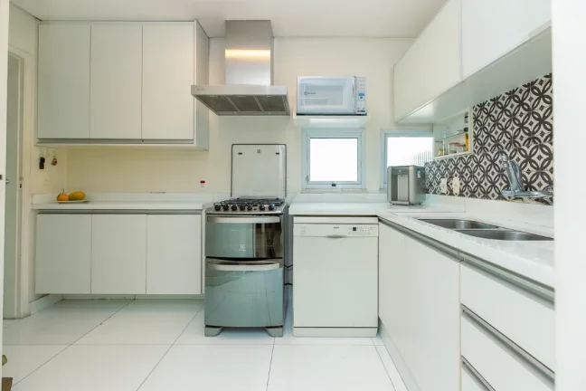 Imagem Apartamento à venda em São Paulo, Jardim Europa, com 2 quartos, 126m2