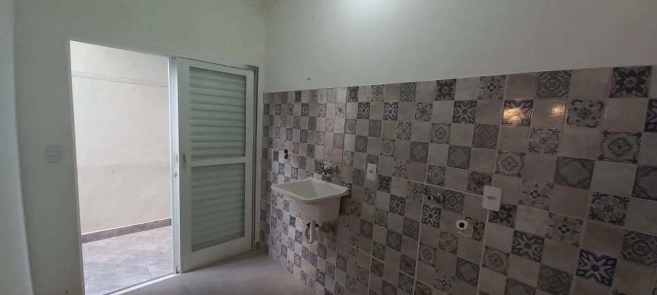 Imagem Sobrado fica no Jd. Montreal- Sorocaba 03 dorm-suíte-closet-escritorio