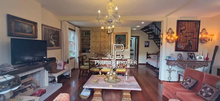 Imagem Casa à venda, 160 m² por R$ 1.300.000,00 - Iucas - Teresópolis/RJ