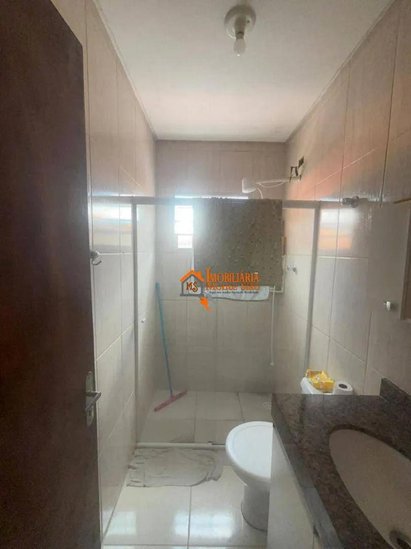 Imagem Sobrado com 3 dormitórios à venda, 180 m² por R$ 380.000 - Parque Santos Dumont - Guarulhos/SP