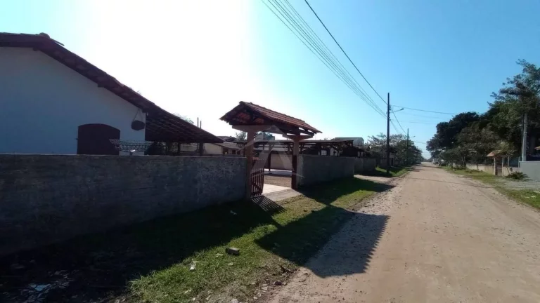 Imagem CASA COM 4 DORMITÓRIOS, ITAPEMA DO NORTE GLEBA II