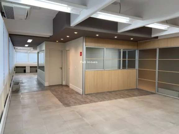 Imagem Conjunto comercial com 415m² na Av. das Nações Unidas.