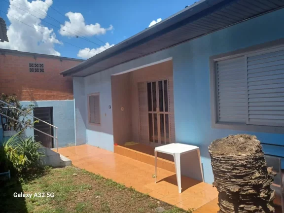 Imagem Casa para Venda em Concórdia, Industriários, 5 dormitórios, 2 banheiros, 1 vaga