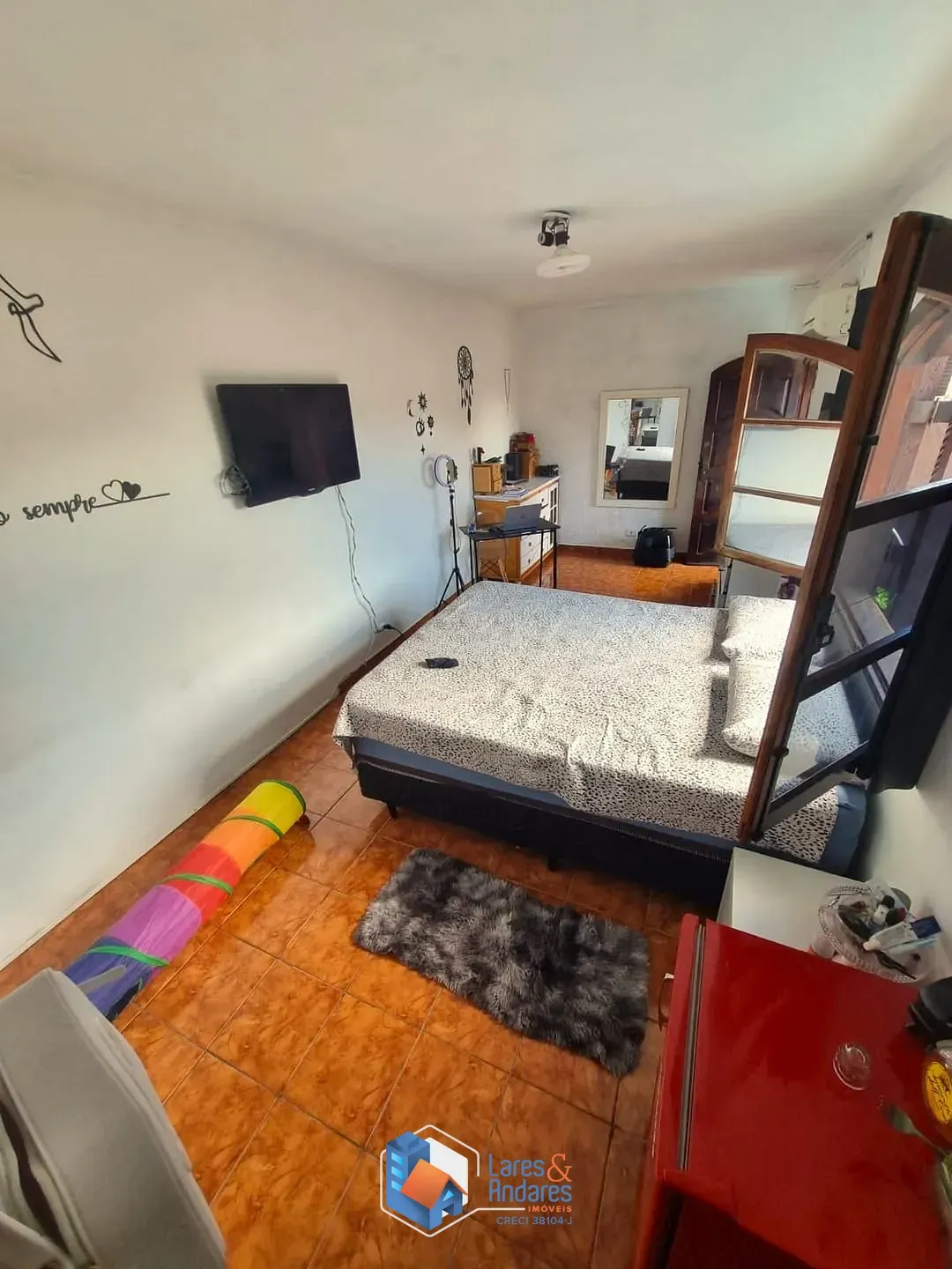 Imagem CASA À VENDA, COM 240 M², 3 DORMS (1 SUÍTE COM HIDRO), COZINHA COM MÓVEIS PLANEJADOS, ÁREA DE LAZER COM PISCINA E 4 VGS - SANTA TERESINHA - SÃO PAULO