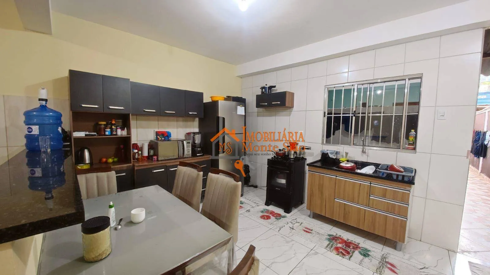 Imagem Sobrado à venda com 3 casas, 250 m² por R$ 450.000 - Parque Primavera - Guarulhos/SP