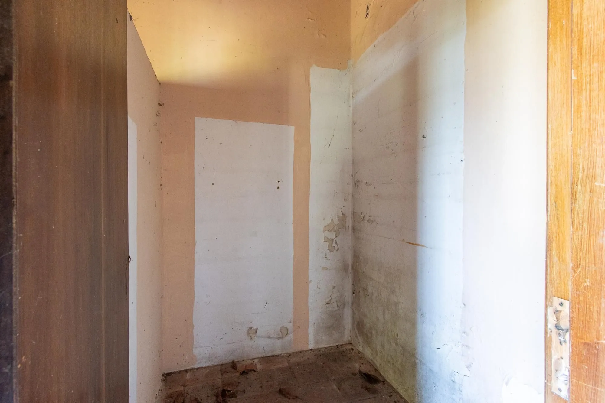 Imagem Casa para Venda - 320m², 3 dormitórios, sendo 1 suites, 4 vagas - Cristal