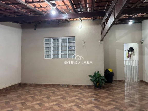 Imagem Casa à venda em Igarapé MG, bairro Canarinho.