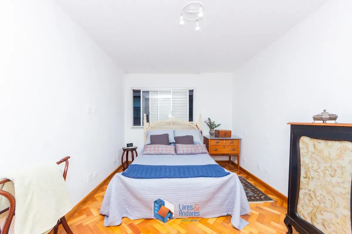 Imagem Apartamento para venda em Campo Belo com 4 quartos, sendo 1 suíte, 180m²