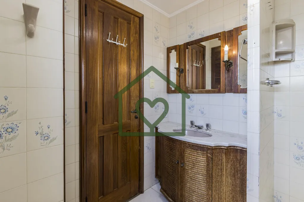 Imagem Cobertura com espaço de casa, 257m², 3 vagas, lareira, espaço gourmet e vista aberta ? Menino Deu...