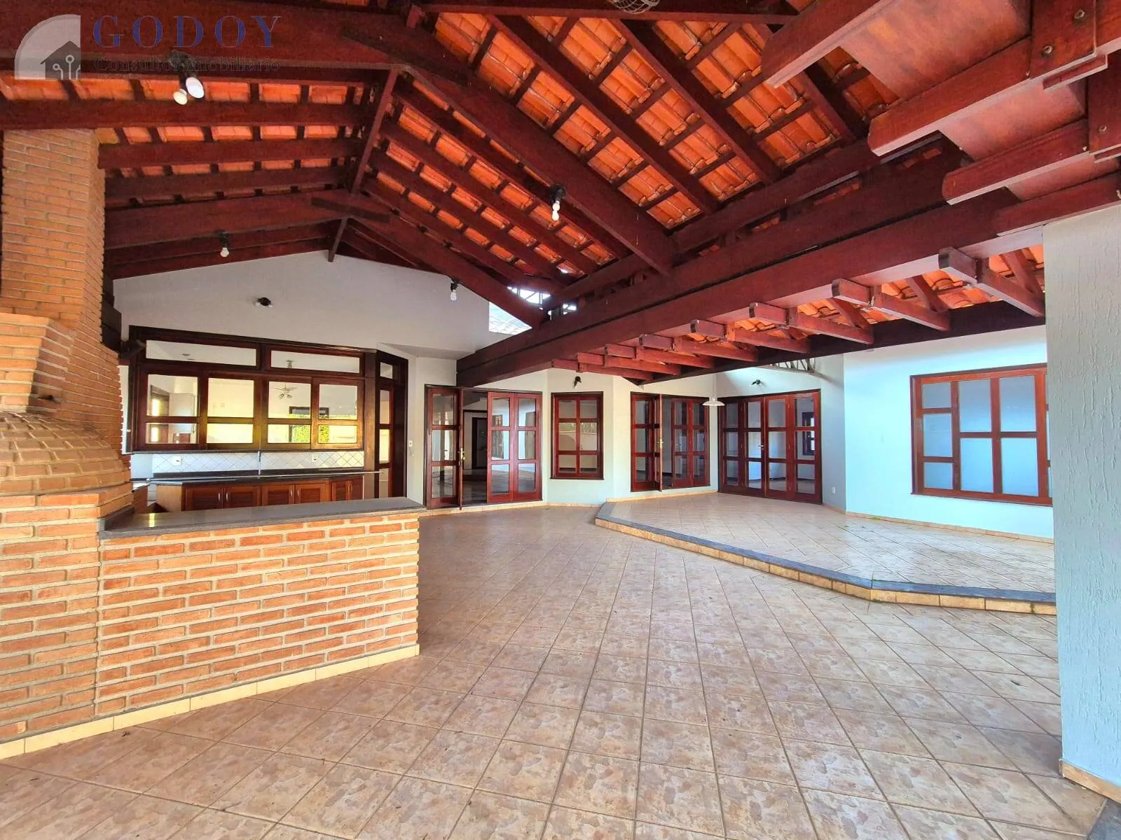 Imagem Casa Térrea de Alto Padrão no Condomínio Village Paineira