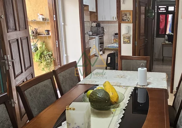 Imagem Casa Padrão Térrea com Terreno