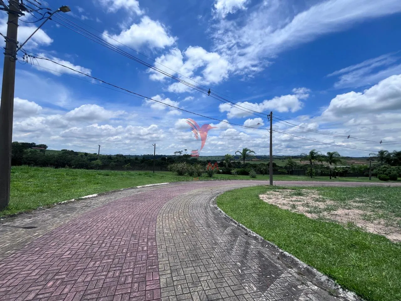 Imagem Terreno a venda em Itu/SP com 1.000 metros, dentro de condominio